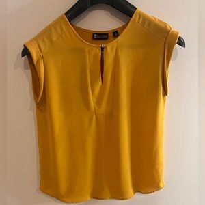 7th Avenue Design Studio Collection Women’s Blouse- Size: M